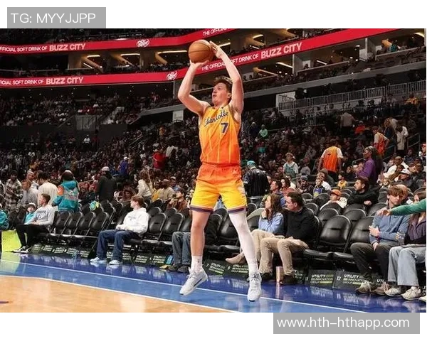 克尼佩尔双十表现引领球队科沃德与皮维共同发力助力胜利